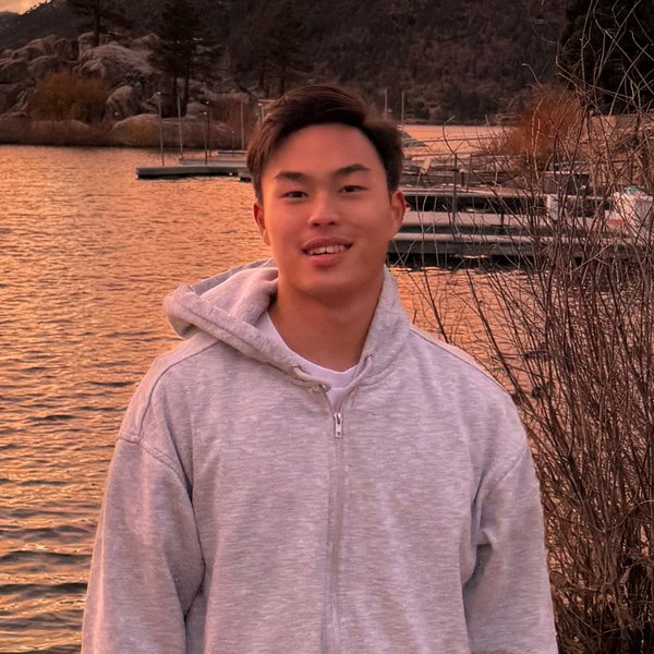 Jiawei Tang